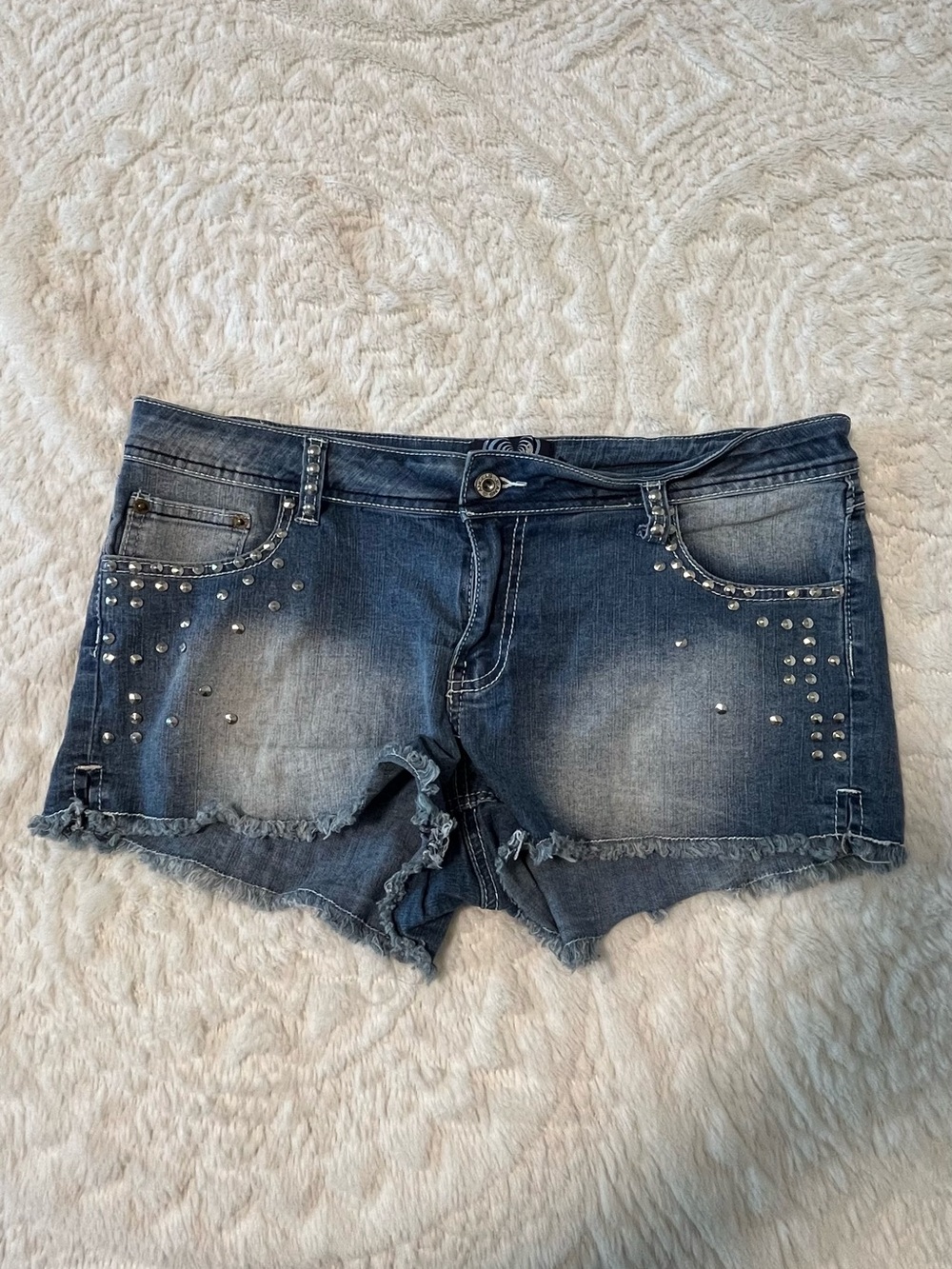 Angels Medium Blue Denim Studded Jean Shorts Size 17 (Juniors)
